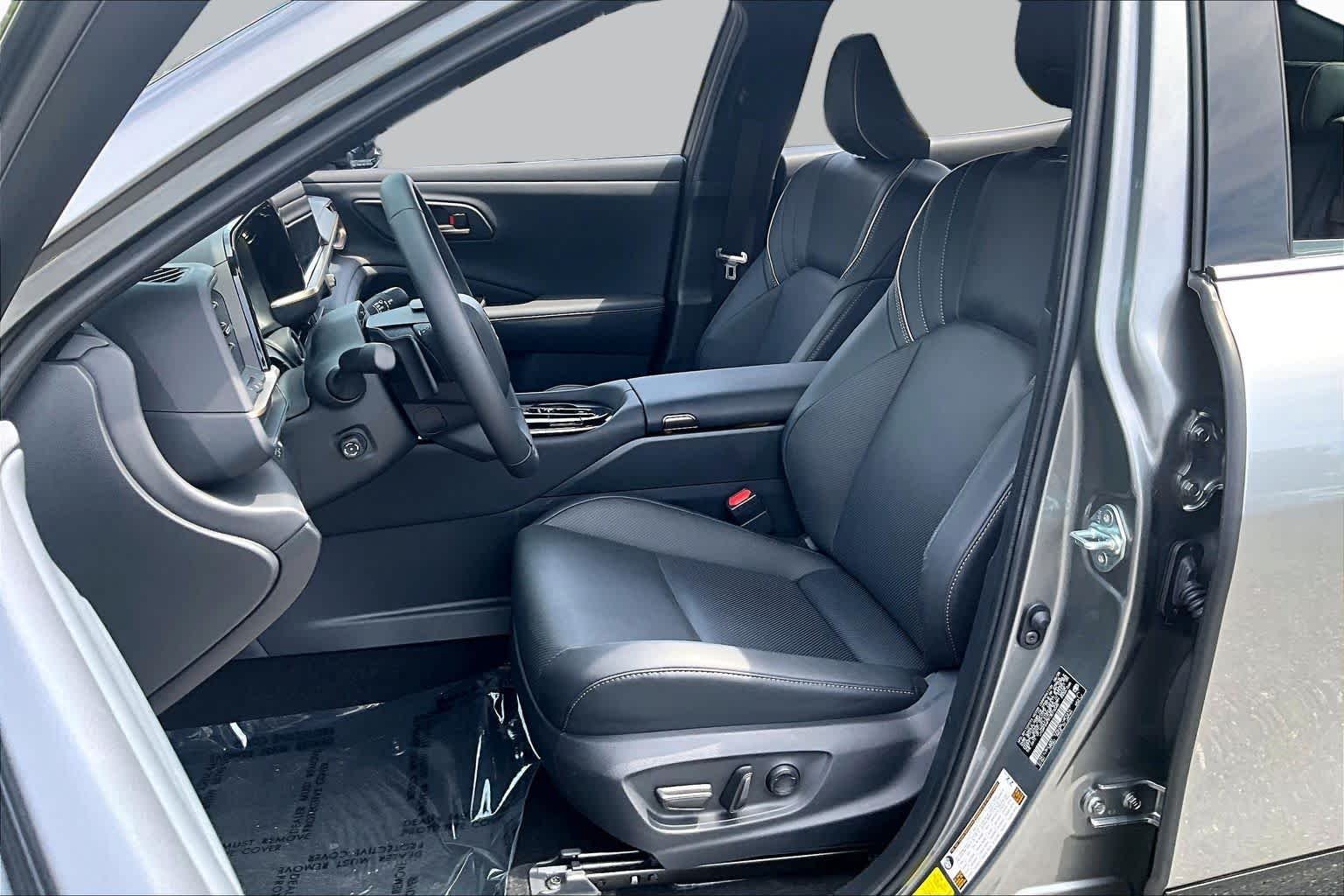 2026 Toyota Crown Platinum - Photo 8