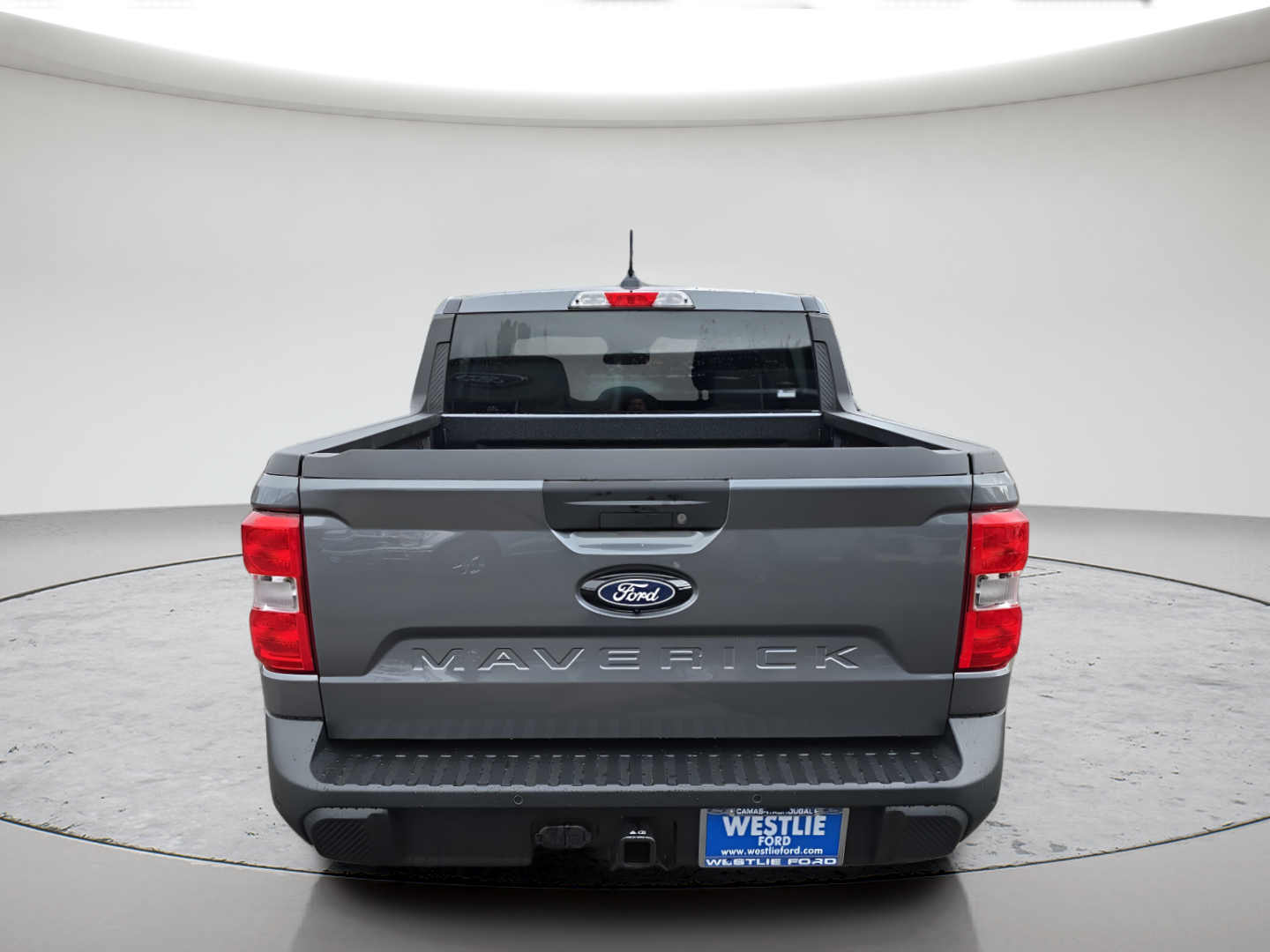 New 2026 Carbonized Gray Metallic Ford XLT image 5