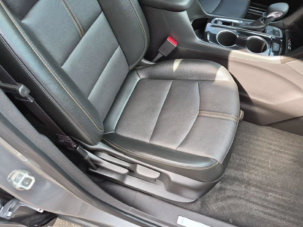 Used 2024 Gray Chevrolet Premier image 24