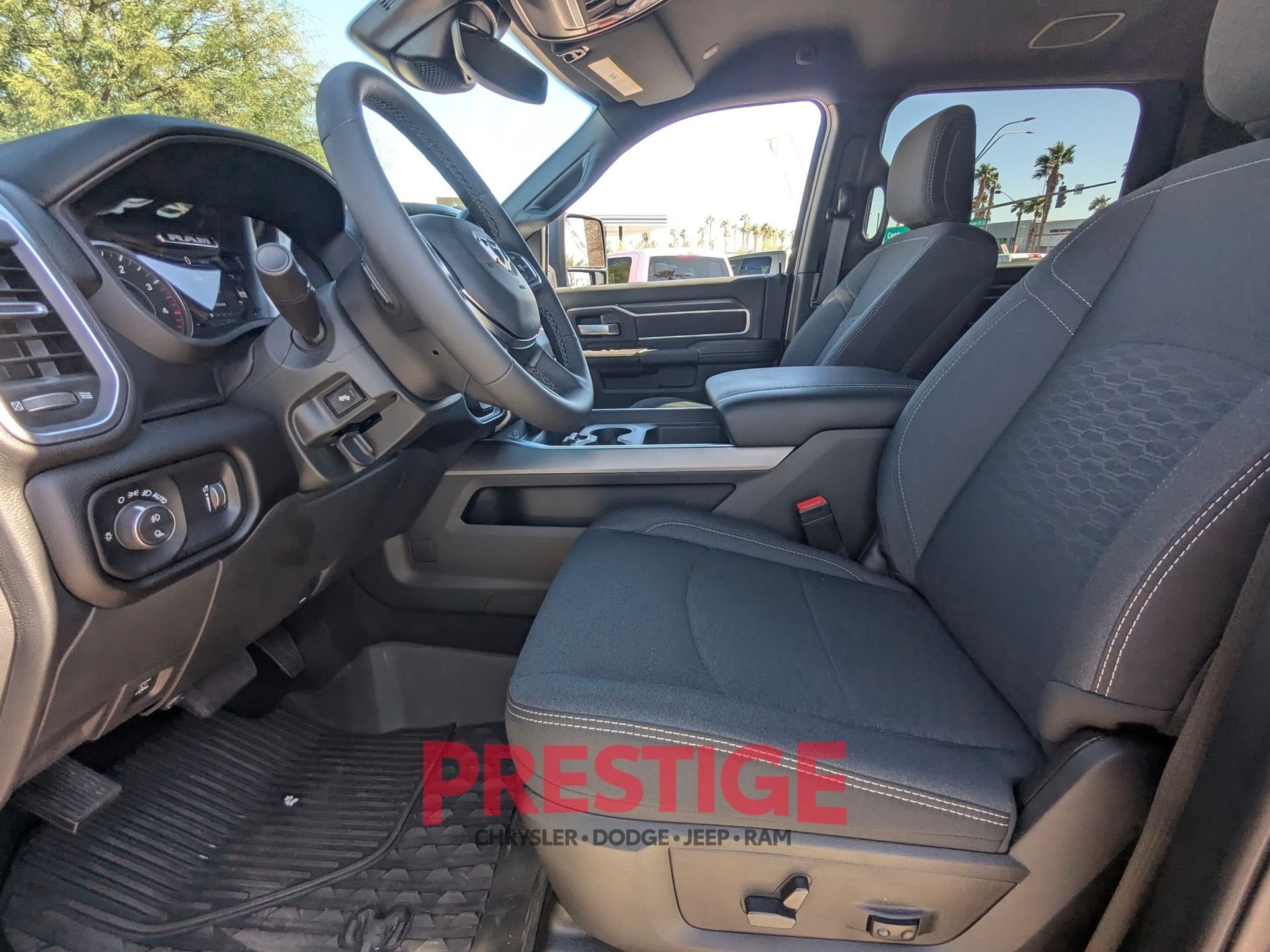 2025 RAM 3500 Big Horn - Photo 22