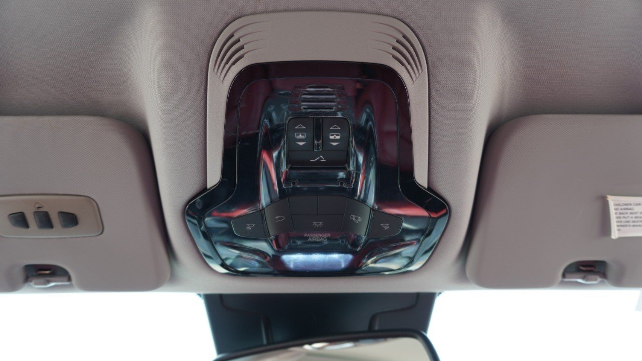 Used 2018 Black Alfa Romeo  image 27