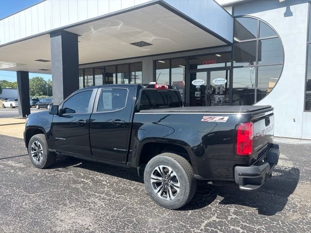 Used 2022 Black Chevrolet Z71 image 5