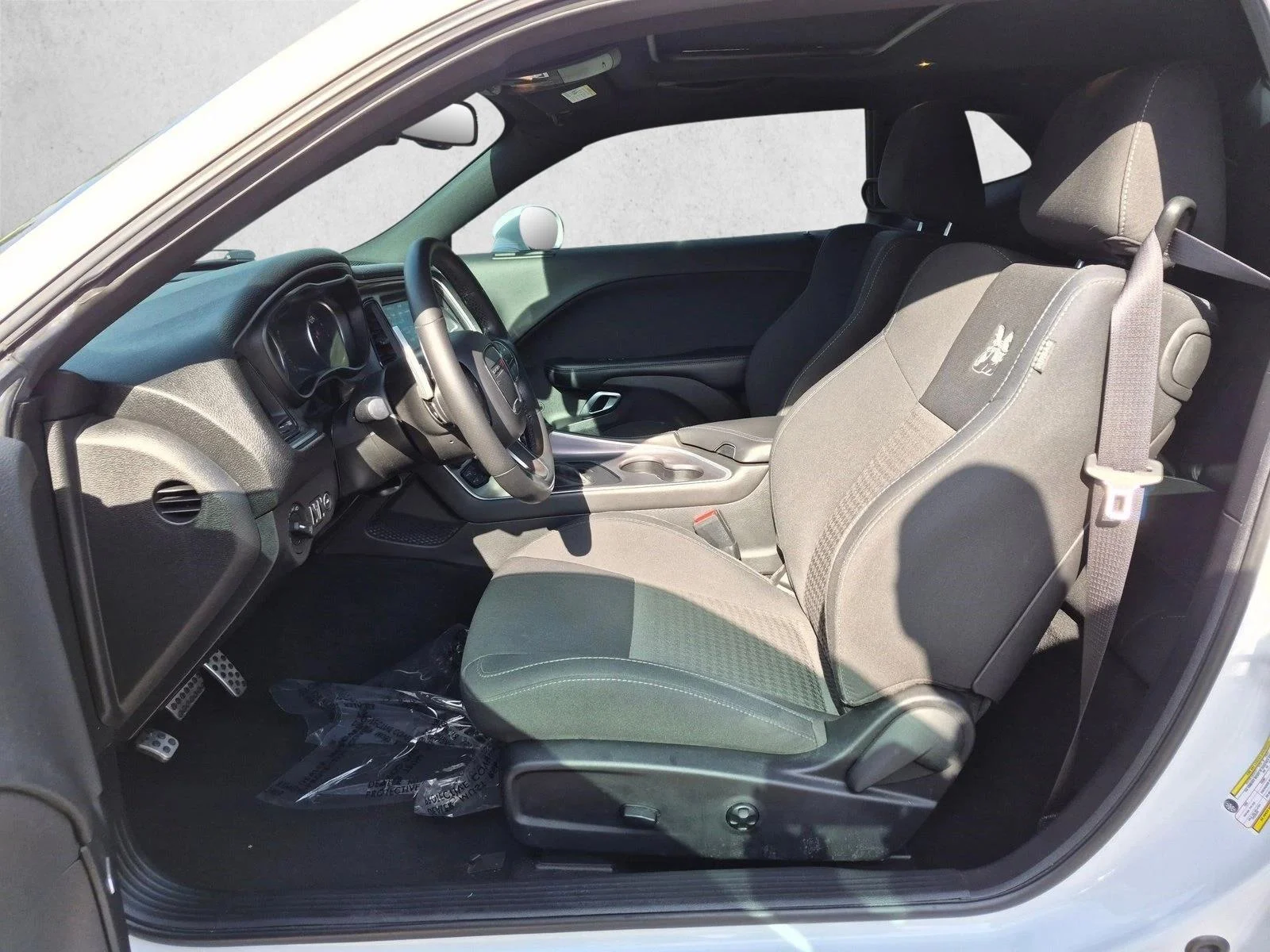 Used 2019 White Knuckle Clearcoat Dodge R/T Scat Pack image 11