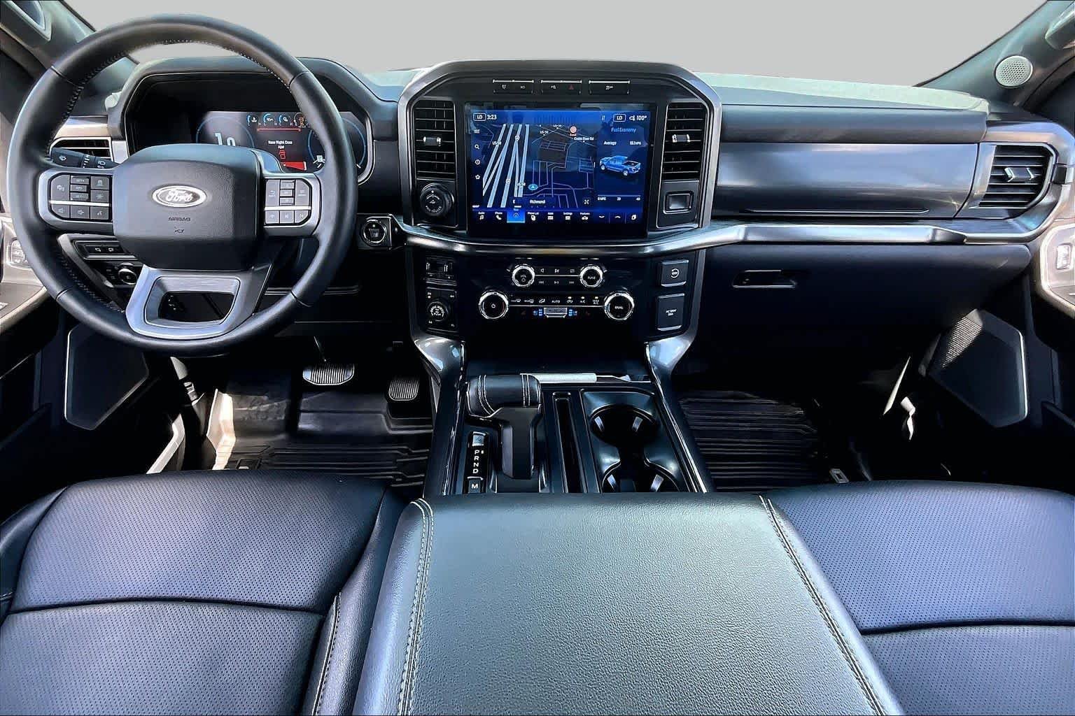 Used 2023 Star White Metallic Tri-Coat Ford LARIAT image 16