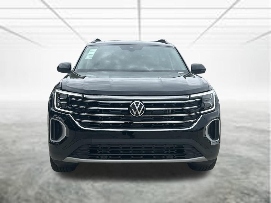 New 2026 Black Volkswagen SE w/Technology image 7