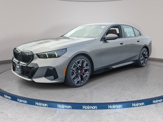 Certified Used 2026 Oxide Grey Met BMW 530i xDrive image 1