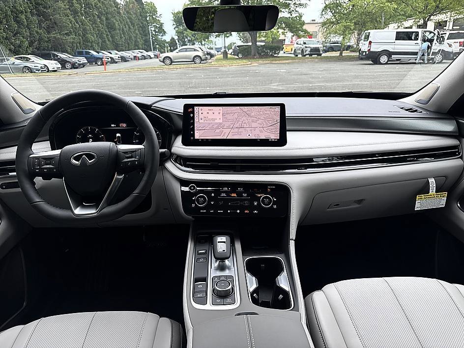 New 2027 MINERAL BLACK INFINITI LUXE image 20
