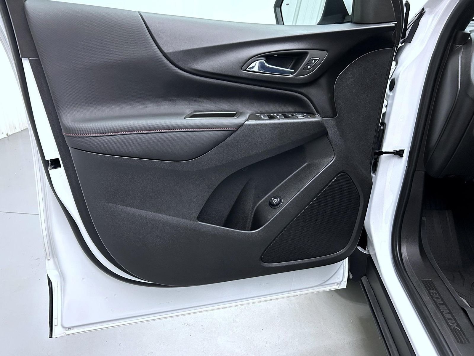 Used 2024 White Chevrolet RS image 9