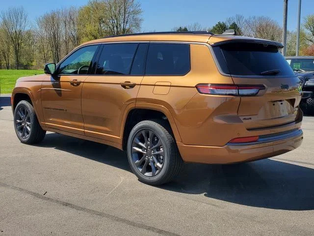 New 2026 Copper Shino Metallic Clear-Coat Exterior Paint Jeep Limited Reserve image 4