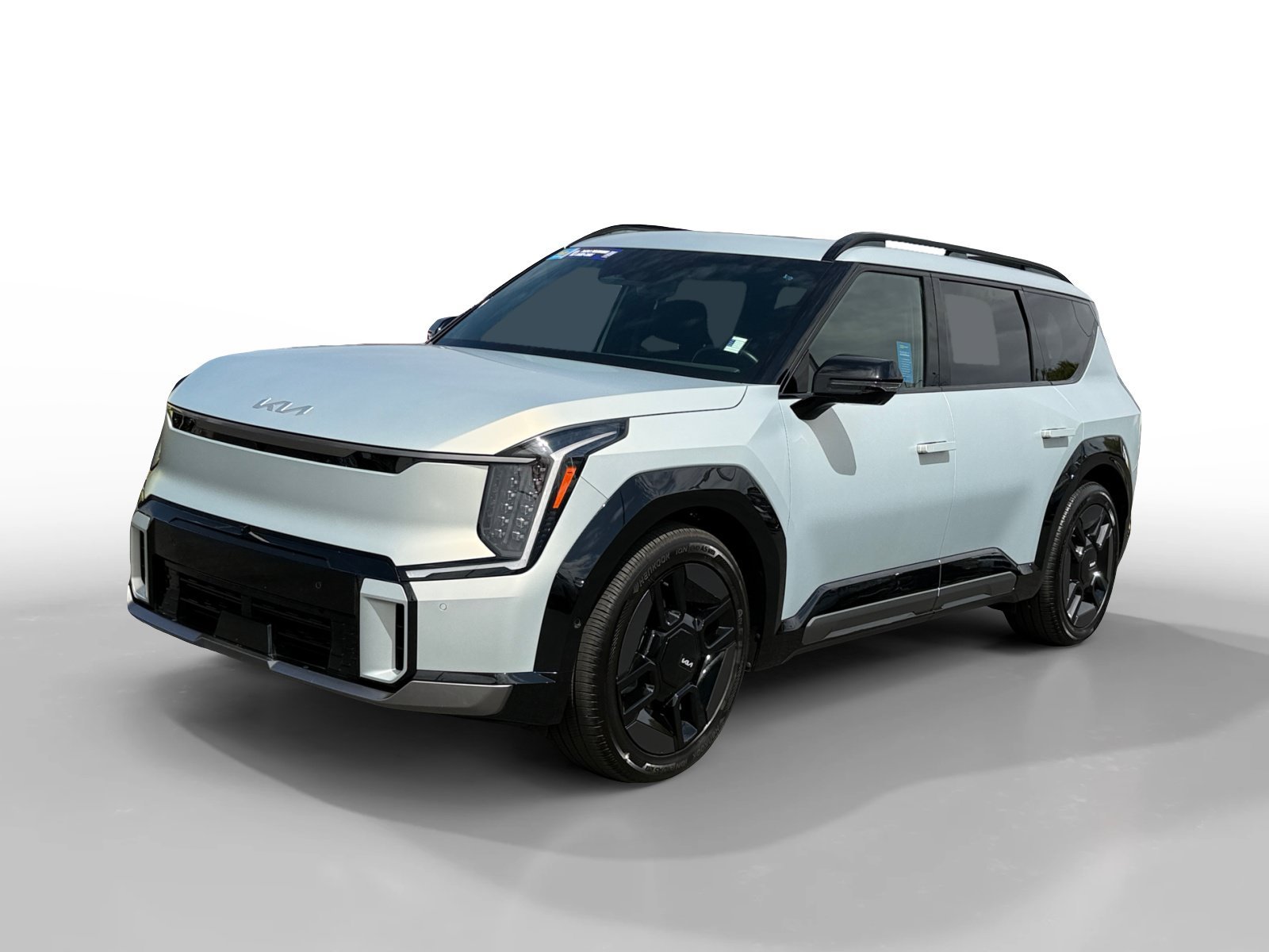 Used 2024 Ivory Kia GT-Line image 1