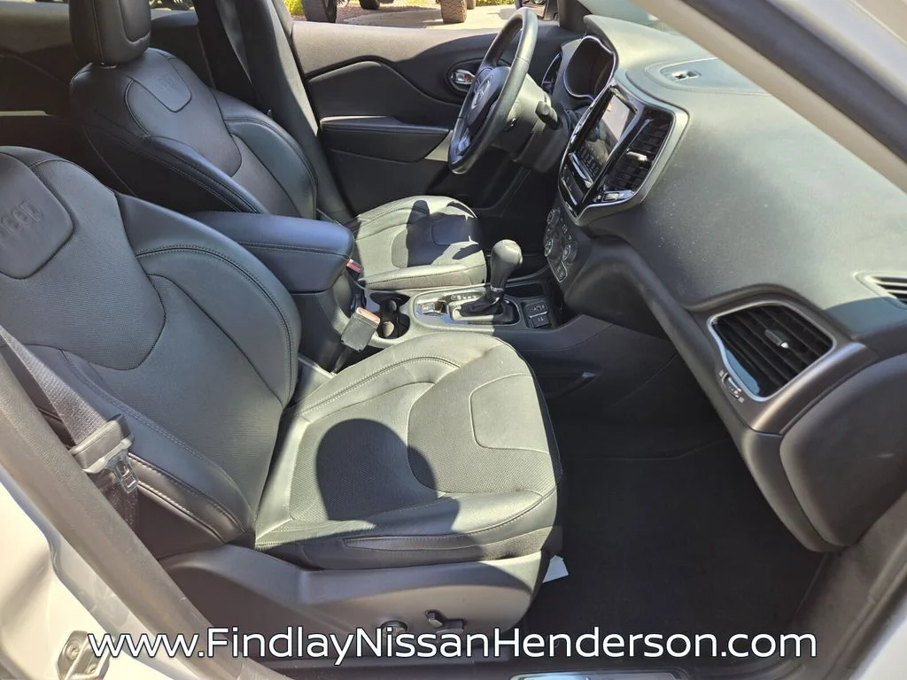 Used 2019 White Jeep Limited image 15