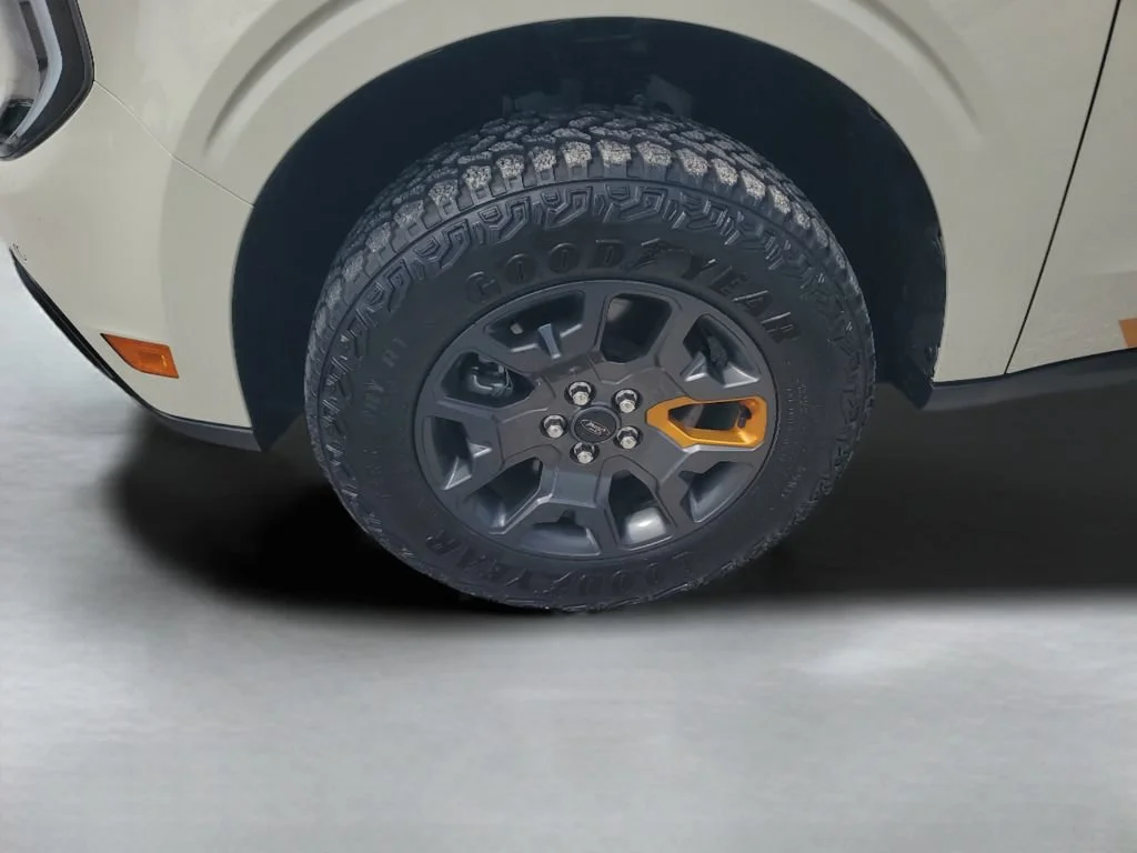 Used 2025 Beige Ford Tremor image 26
