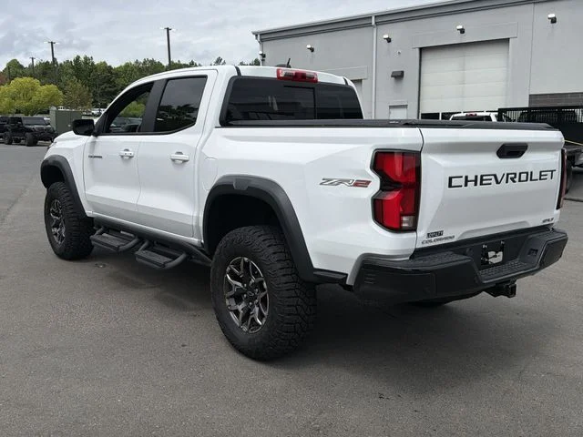 Used 2025 White Chevrolet ZR2 image 11
