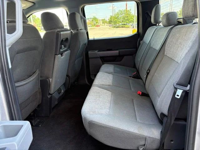Used 2022  Ford XL image 31