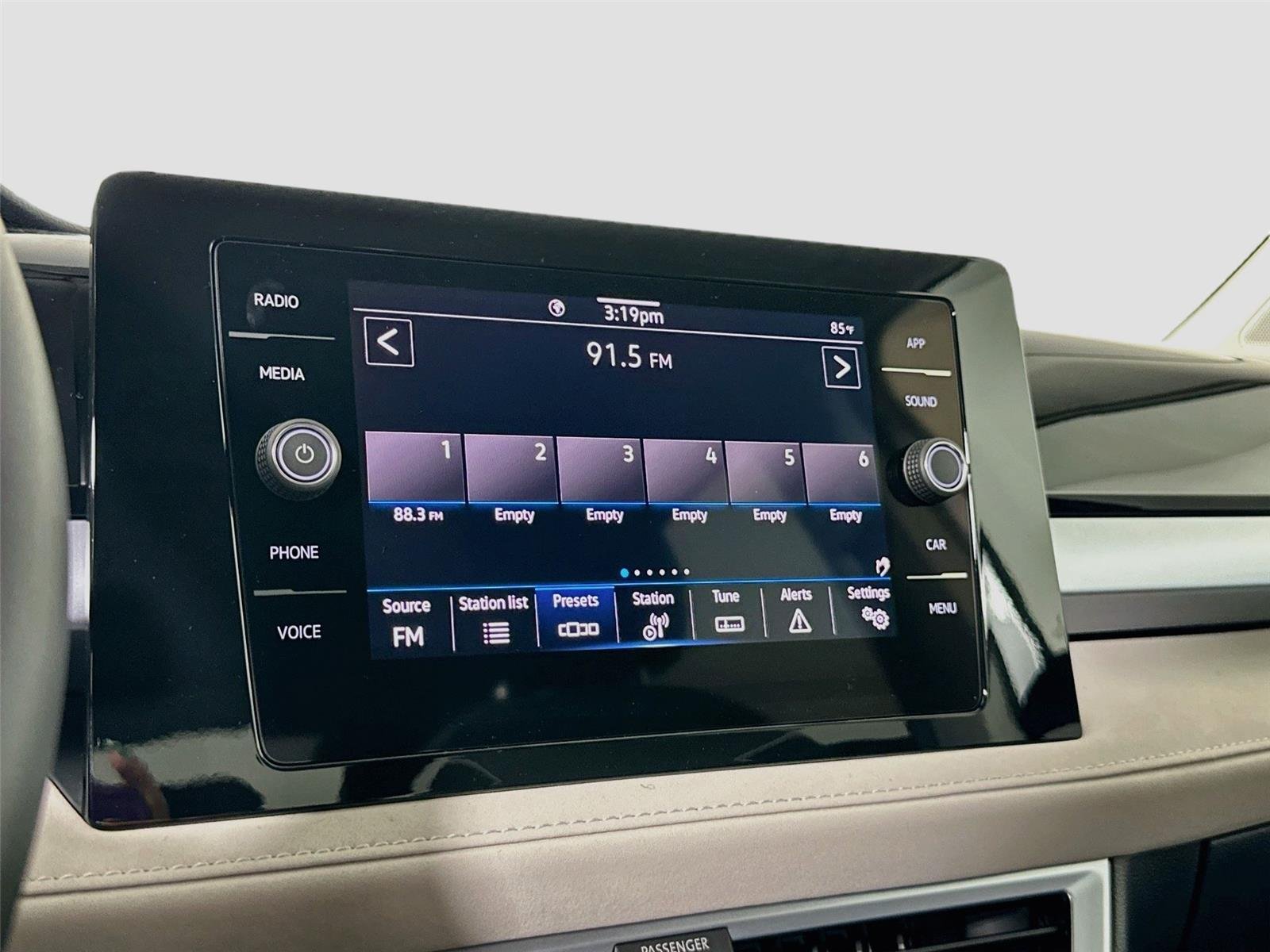 2025 Volkswagen Taos SE - Photo 12