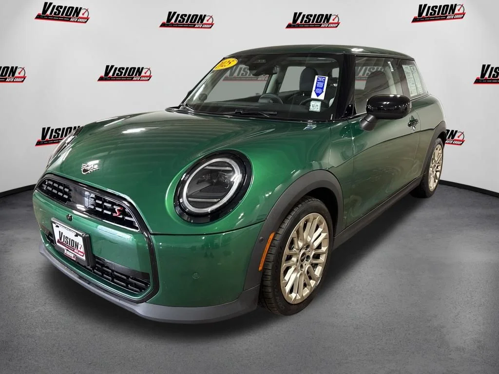 2025 MINI Hardtop Cooper S's photo