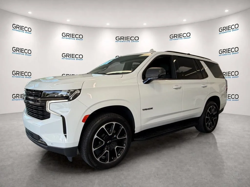 Used 2023 SUMMIT WHITE Chevrolet RST image 3