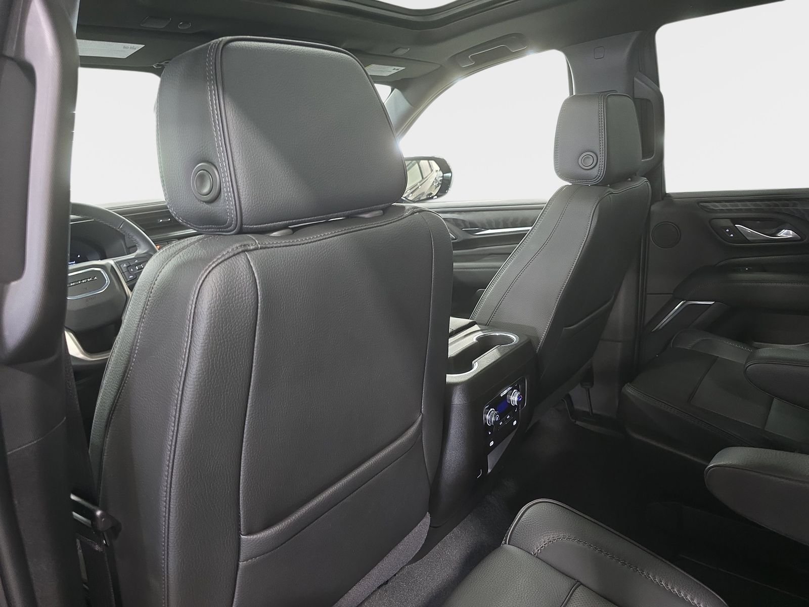 Used 2024 Silver GMC Denali image 12
