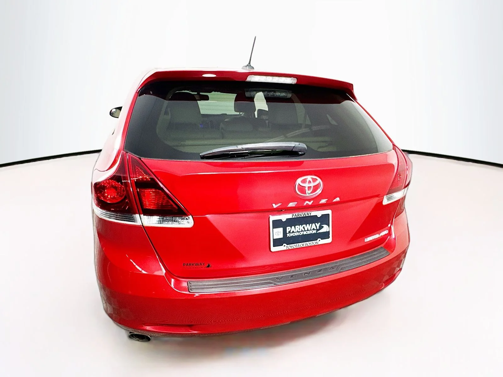 Used 2013 Red Toyota Limited image 6