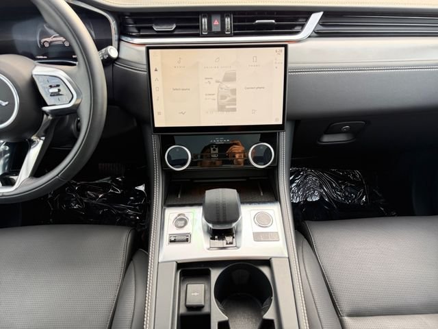 2025 Jaguar F-PACE R-Dynamic S - Photo 15