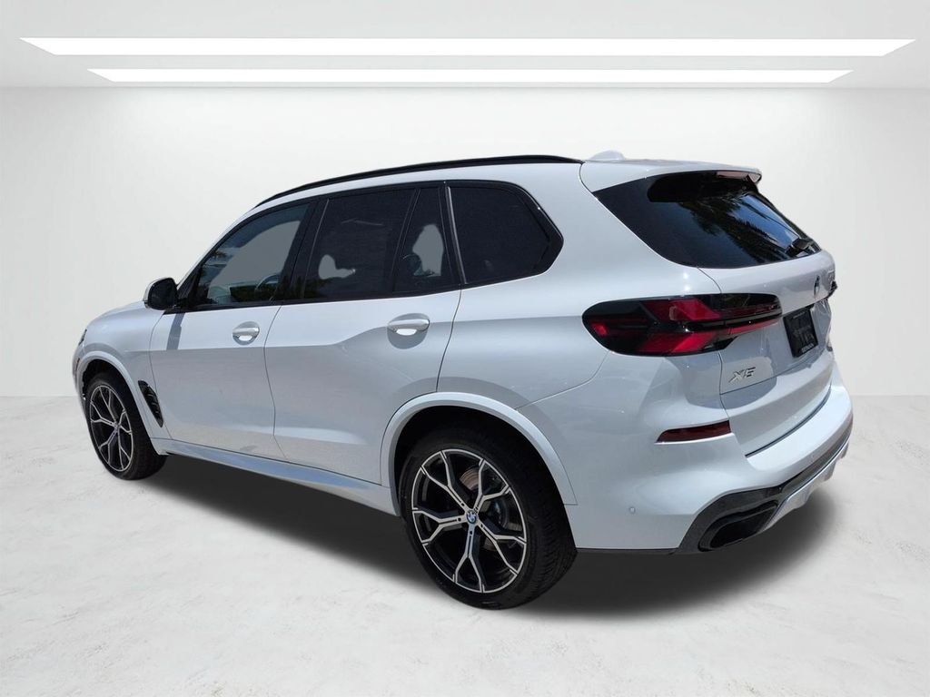 New 2026 Alpine White BMW xDrive40i image 6