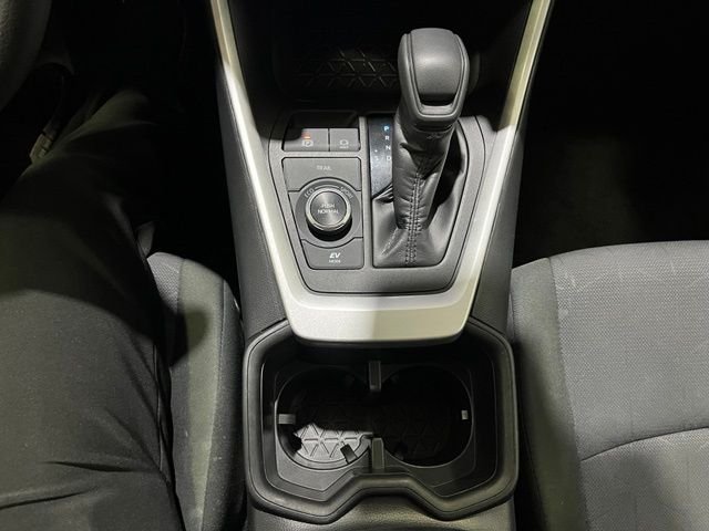Certified Used 2025  Toyota XLE image 21