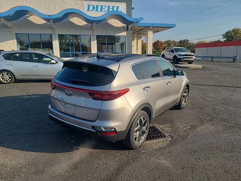 Used 2020 Gray Kia EX image 5