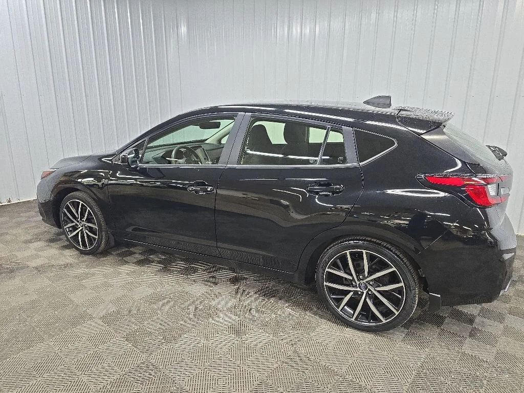 Used 2024 Crystal Black Silica Subaru Sport image 4