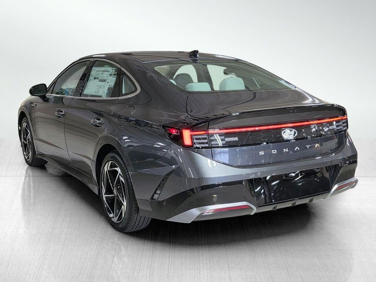 New 2026 Portofino Gray Hyundai SEL Sport image 5