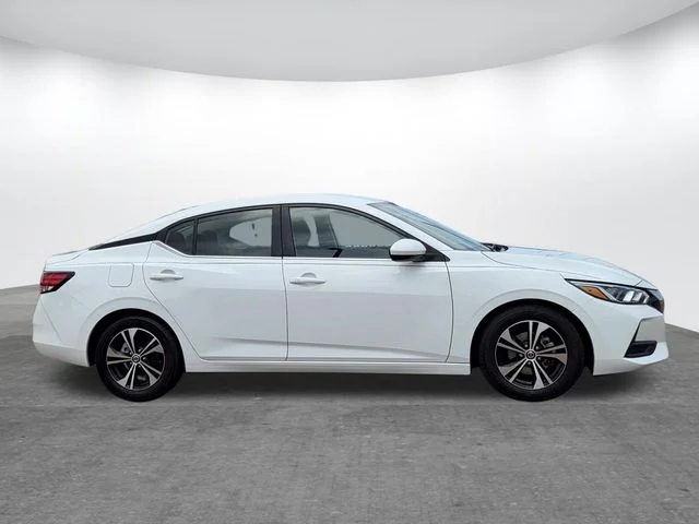 Used 2022 Cloud White Nissan SV image 3