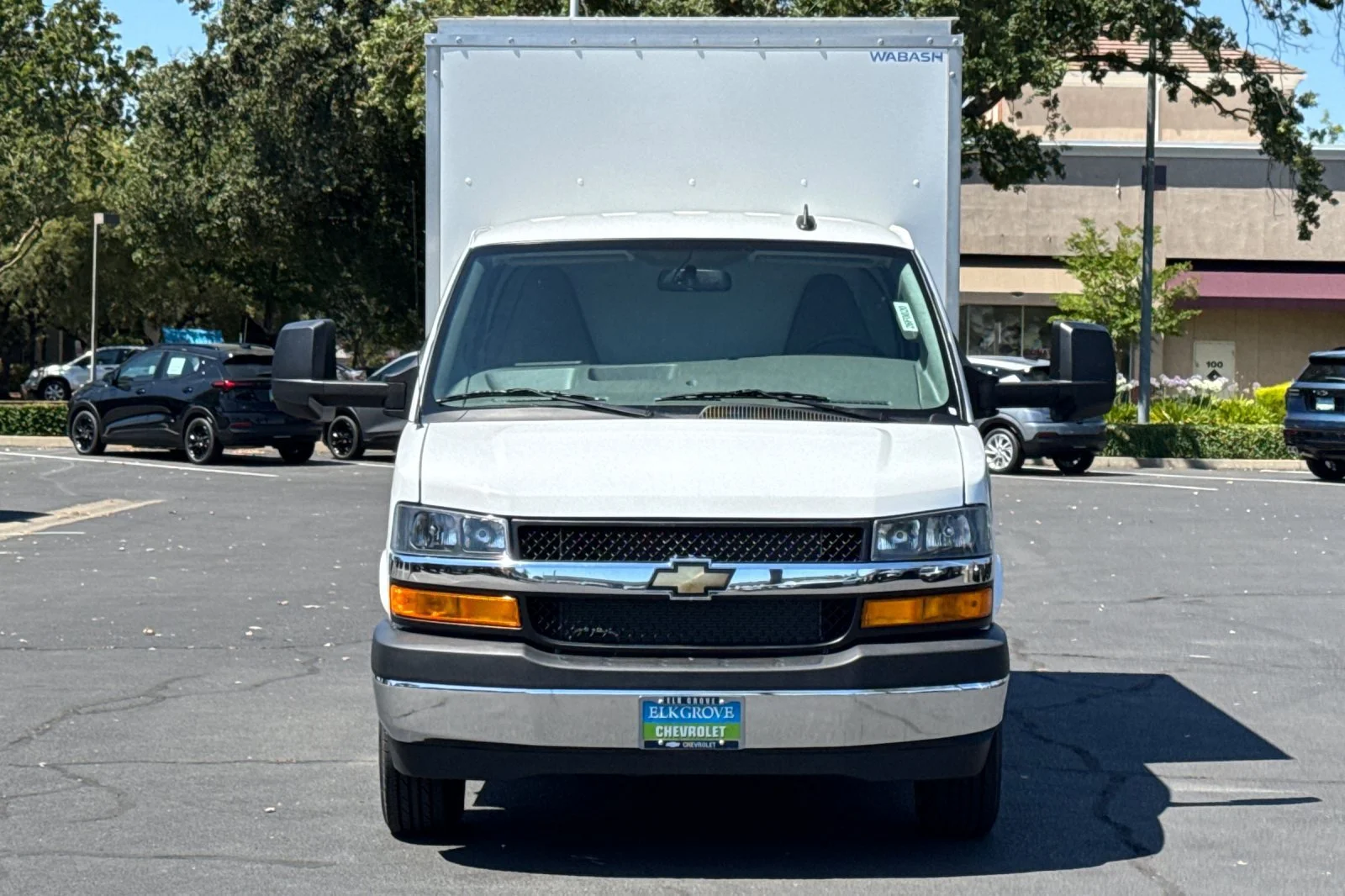2026 Chevrolet Express Cutaway 3500 1WT view 8