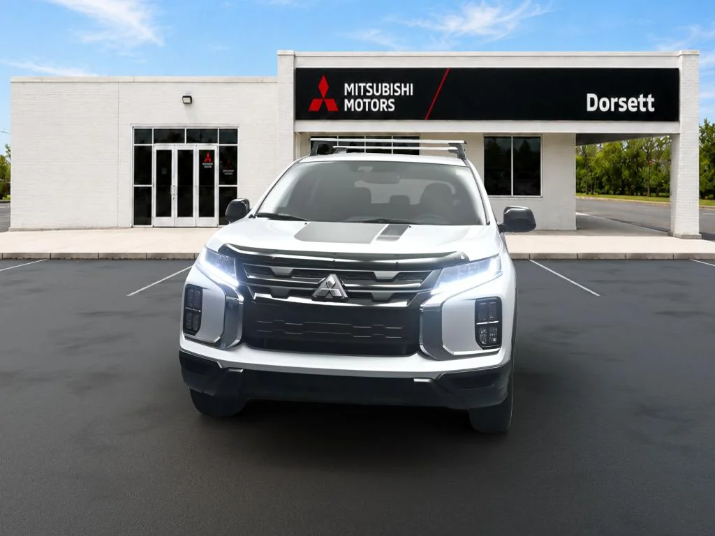 New 2026 White Diamond Mitsubishi Trail Edition image 2