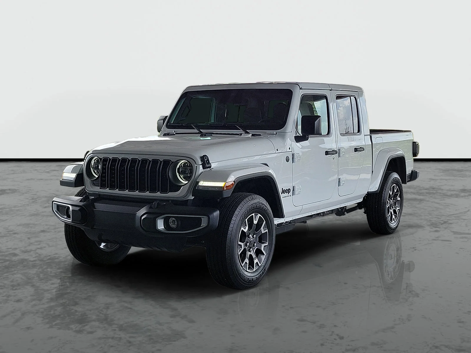 New 2026 Bright White Clear-Coat Exterior Paint Jeep Sahara image 3