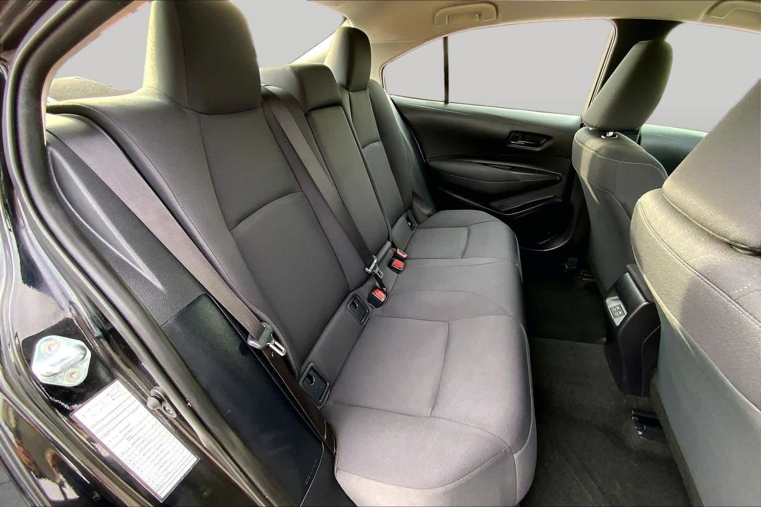 Used 2025 Midnight Black Metallic Toyota LE image 20