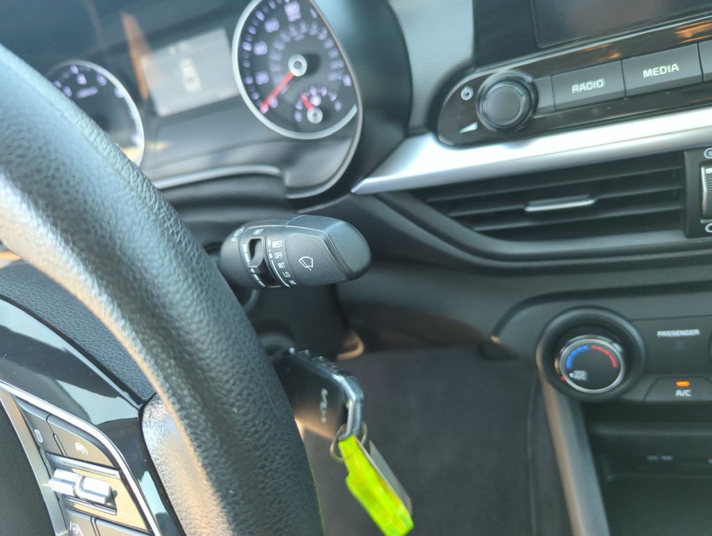 Used 2023 Blue Kia LXS image 24