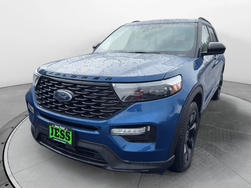 2023 Ford Explorer ST Line 4WD's photo
