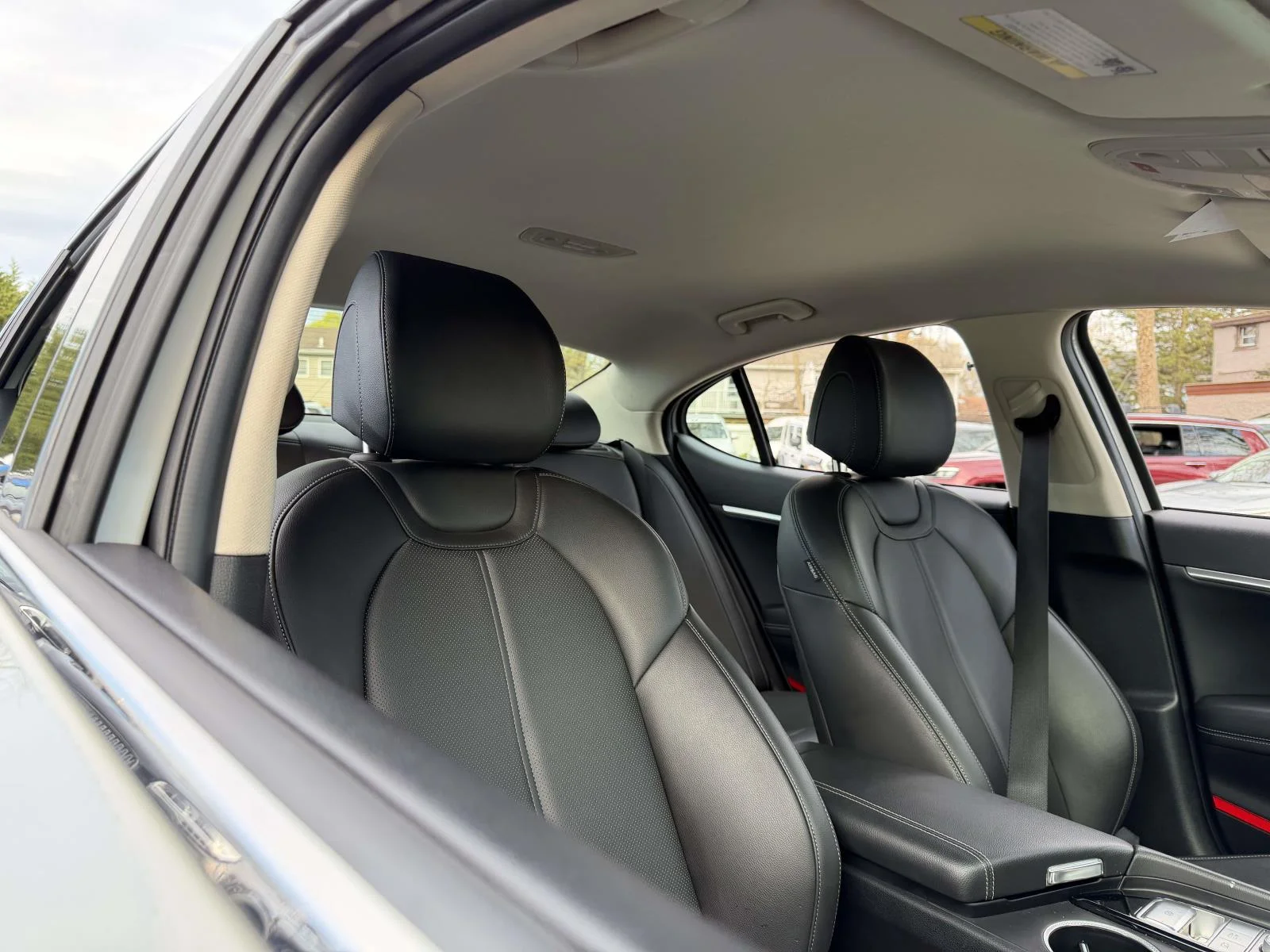 Used 2025 Gray Genesis 2.5T image 8