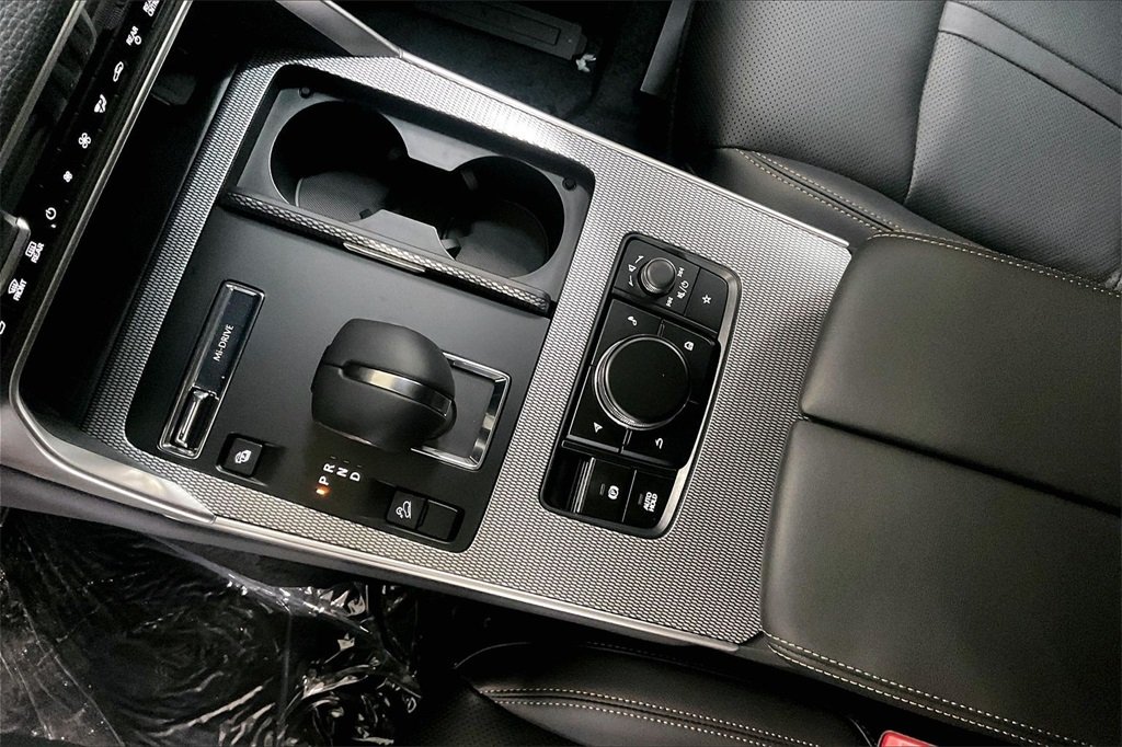 2026 MAZDA CX-70 - Image 6