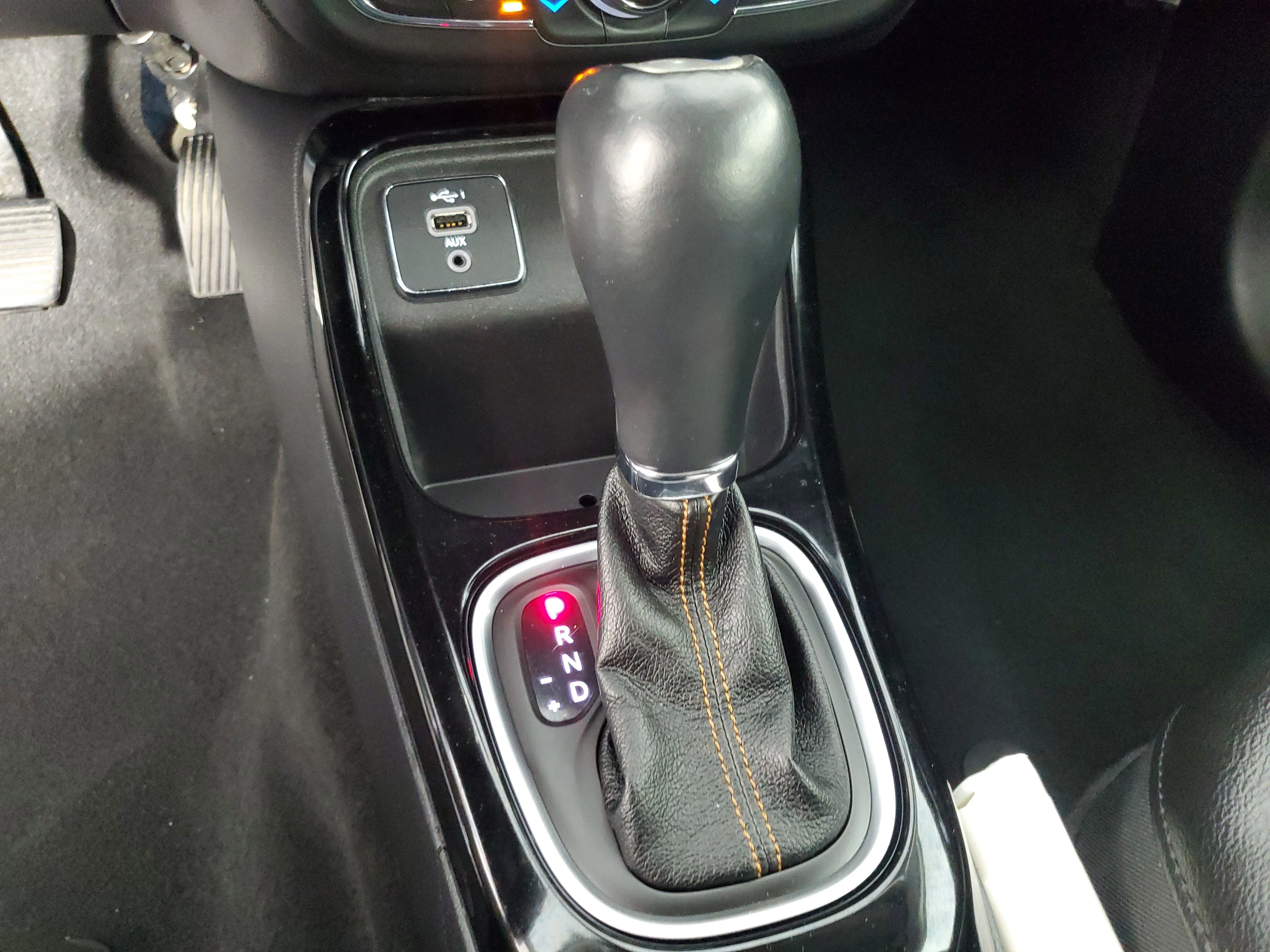 Used 2020 White Clearcoat Jeep Limited image 17