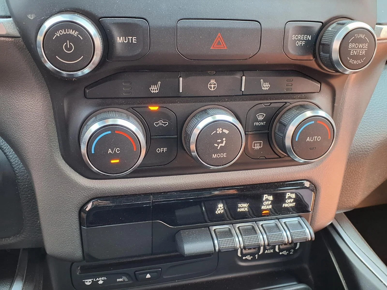 Used 2019  RAM UTILITY image 7
