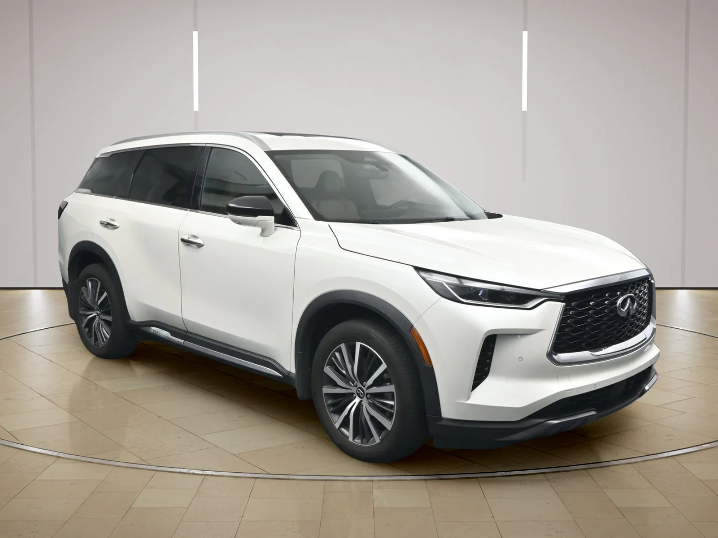 Used 2025 Majestic White INFINITI SENSORY image 1