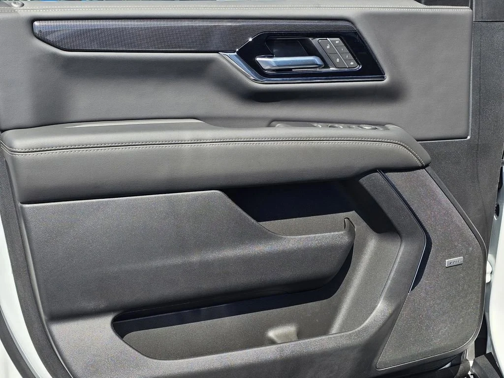 New 2026 Summit White GMC Elevation image 48