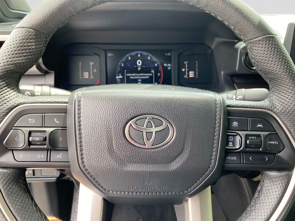 Used 2025 White Toyota SR5 image 17