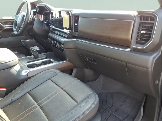 Used 2024 Black Chevrolet High Country image 25