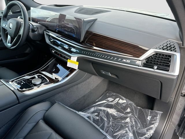New 2026 Gray BMW xDrive40i image 24