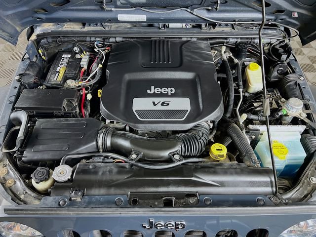 2016 Jeep Wrangler Sport S - Photo 25