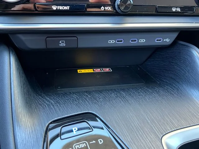New 2026 Iridium Lexus PREMIUM image 26