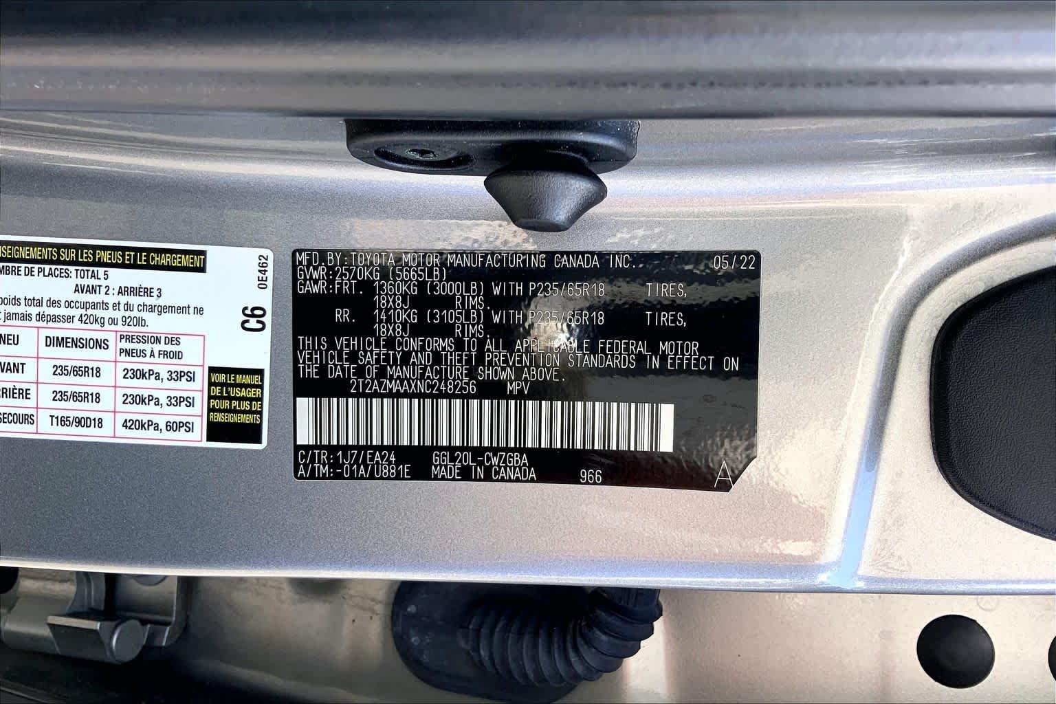 Used 2022 Atomic Silver Lexus  image 36