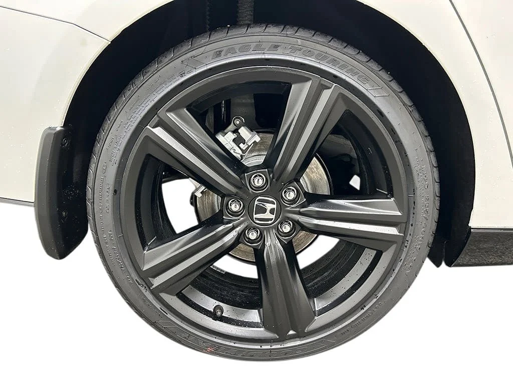 New 2026 Platinum White Pearl Honda Sport-L image 9
