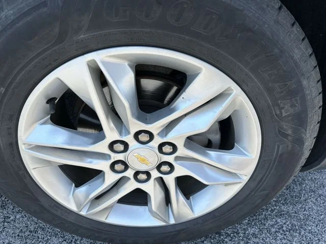 Used 2020 Silver Chevrolet LT image 20